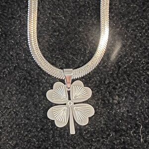 Stainless Steel 4 Leaf Clover Pendant Necklace